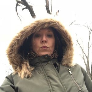 Meet your Posher, Alicia